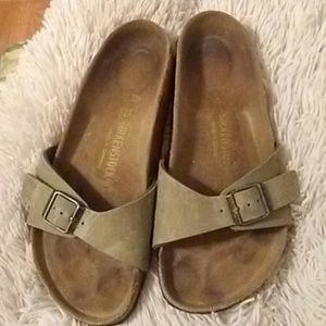 Birkenstock buckle sandals size 38-7-7.5-8